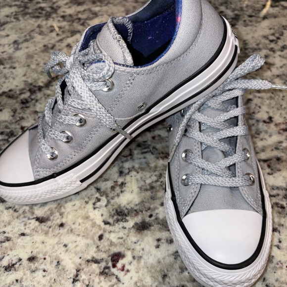 Converse women Gray Sneakers - Picture 2 of 5